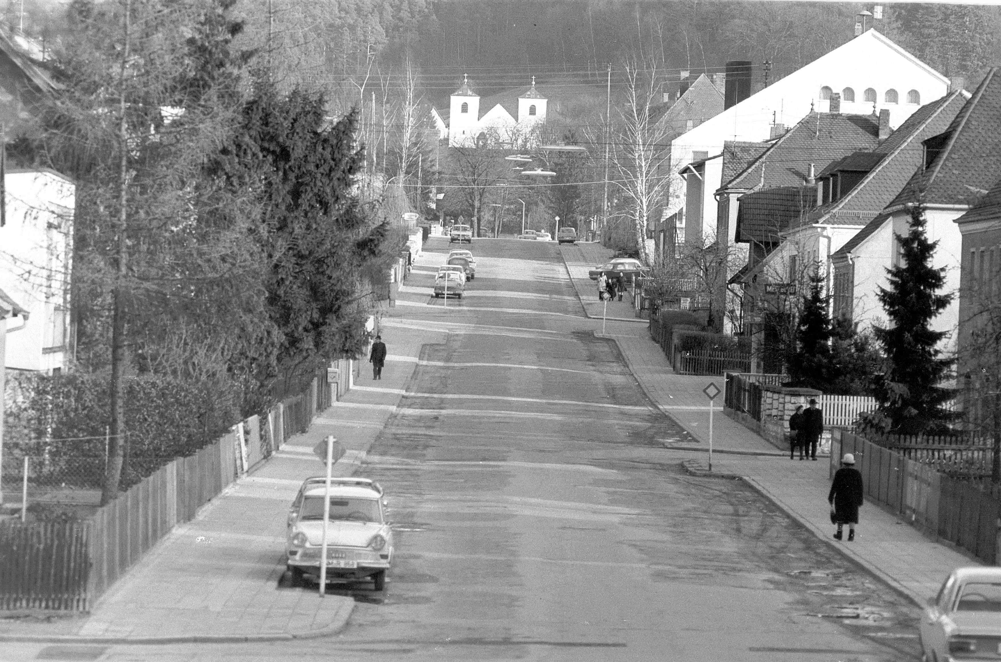 121 Mariahilfstraße, Blick auf Kloster St. Josef